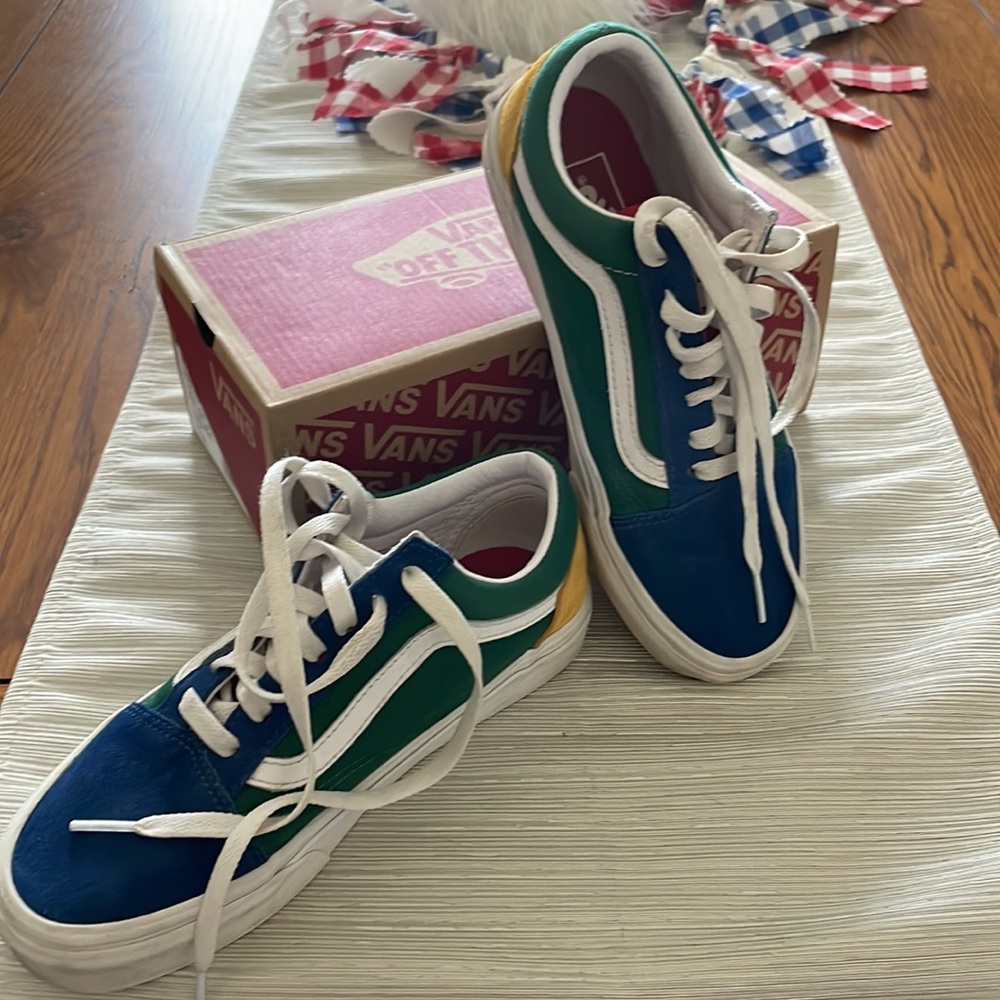 VANS Yacht club